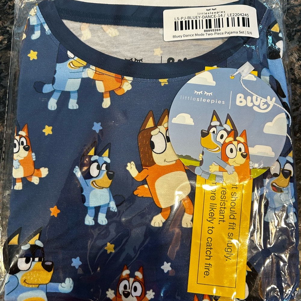 Little Sleepies Bluey 5/6 long sleeve set NIP